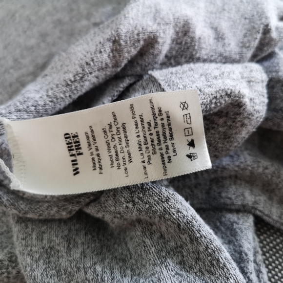 Aritzia - wildfree cardigan S gray - Picture 3 of 4